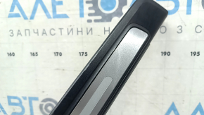 Ornamente prag exterior Audi Q5 80A 18-24 negre și cromate, zgârieturi