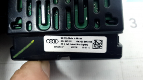 Плафон освещения задний левый Audi Q5 80A 18-24 с серой накладкой