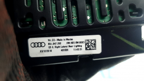 Плафон освещения задний правый Audi Q5 80A 18-24 с серой накладкой