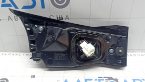 Фонарь внутренний дверь багажника правый Mazda CX-5 22-25 signature illum