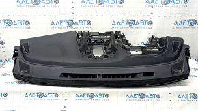 Торпедо передняя панель с AIRBAG Subaru Forester 25-26 черная