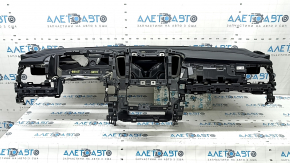 Торпедо передняя панель с AIRBAG Subaru Forester 25-26 черная