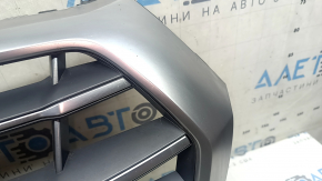 Решетка радиатора grill Audi Q5 80A 18-20 в сборе, с эмблемами, хром, под парктроники, песок, не заводское отверстие