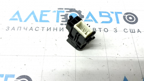Кнопка складывания 2-го ряда сидений правая Subaru Forester 25-26 черная