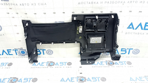 Накладка колени водителя Subaru Forester 25-26 черная, с накладками