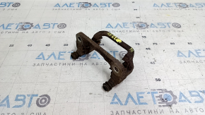 Suport etrier spate dreapta ruginit pentru un Nissan Rogue din 1920