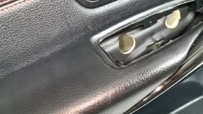 Ansamblu panou ușă stânga față pentru BMW Seria 3 F30 12-18, negru, cotieră și inserție, piele neagră, cusături roșii, bandă cromată, ornamente din lemn închis la culoare, cu mâner, iluminare din spate, îndoit