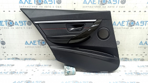 Ansamblu panou ușă spate stânga pentru BMW Seria 3 F30 12-18, negru, cotieră și inserție, piele neagră, cusături roșii, garnitură cromată, ornamente din lemn închis la culoare, cu iluminare din spate, cu mâner, rupturi, lovituri, zgârieturi