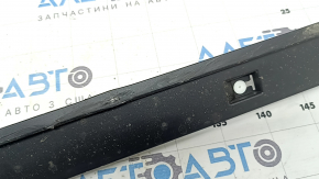 Порог левый Subaru Forester 25-26 структура черная, надрывы, царапины, замят