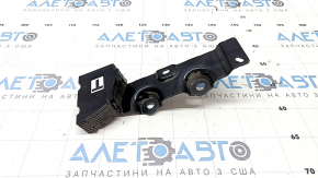Кронштейн заднего редуктора Subaru Forester 25-26 задний