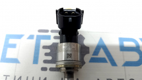 Форсунка распылитель Subaru Forester 25-26 2.5