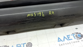 Порог правый Ford Fusion mk5 13-20 графит, с уплотнителями, царапины, трещины, сломано крепление, трещина в креплении