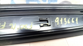 Ornamente prag exterior față dreapta pentru BMW 3 F30 12-18, negru cu crom, crăpături la elementele de fixare