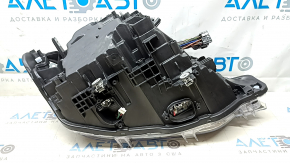 Фара передняя левая BMW 3 F30 16-18 рест, LED адаптив, царапины