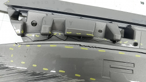 Накладка двери багажника Subaru Forester 25-26 надломана , трещины, царапины, сломаны крепления, отсутствует фрагмент