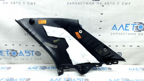 Накладка задней стойки 2-го ряда левая Ford Explorer 20-24 черная, царапины