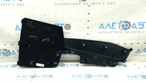 Накладка центральной консоли левая Ford Explorer 20-24 черная, потерта