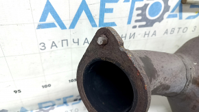 Выпускная трасса средняя часть с катализатором Ford Explorer 20-24 2.3T надорвана сетка, обломана шпилька, ржавый