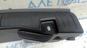 Накладка проема багажника Ford Escape MK4 20-26 черная, царапины