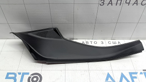 Уплотнитель решетки дворников левый Toyota Sienna 21-26