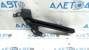Направляющая шторки багажника левая Volvo XC60 18-26 черная