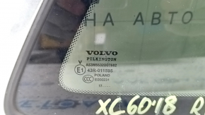 Форточка глухое стекло задняя правая Volvo XC60 18-26 без tv tuner, тонировка, с хром молдингом,  PILKINGTON