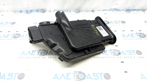 Ansamblu rezonator aer Volvo XC60 18-26 (3 piese)