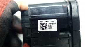 Блок кнопок центральной консоли Ford Escape MK4 20-26 2 кнопки, царапины