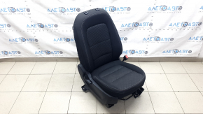 Пассажирское сидение Ford Escape MK4 23-26 без airbag, механическое, ткань черная, белая строчка