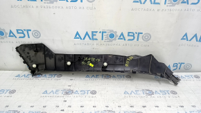Ornament montan spate stânga jos pentru Nissan Sentra 13-19, negru, zgârieturi