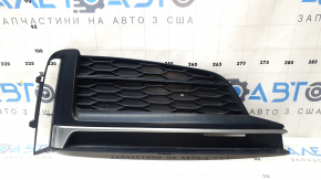 Решетка переднего бампера правая Audi A5 F5 18-19 без радара, черная с хром молдингом, S-Line, сколы