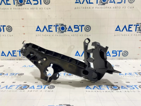 Крепление переднего бампера под фарой внешнее правое Audi A4 B8 08-12 дорест