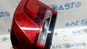 Фонарь внешний крыло левый VW Tiguan 18-24 usa, без накладки, разбито стекло, трещина