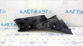 Накладка задней стойки нижняя левая Ford Focus mk3 11-18 4d черная, царапины