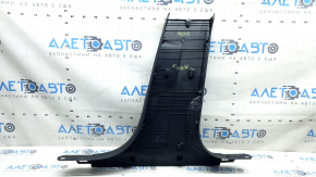Накладка центральной стойки нижняя левая Audi A5 F5 18-25 5D черная, потерта