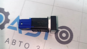 Кнопка аварийной сигнализации VW Tiguan 18-19