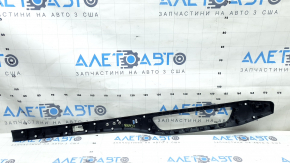 Накладка передней панели правая Audi A5 F5 18-25 aluminum trimaran, quattro, тычка, надломаны крепления
