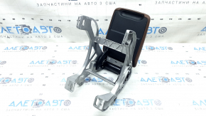 Подлокотник Audi A5 F5 18-19 кожа коричневая с коричневой строчкой, с кронштейном