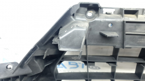 Каркас решетки радиатора grill Audi Q7 16-19 сломаны крепления