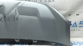 Губа переднего бампера Audi Q7 16-19 серебро, царапины, сколы, трещина в креплении
