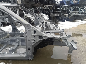 Четверть передняя правая Subaru Forester 25-26 на кузове, серый