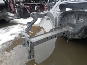 Четверть передняя правая Subaru Forester 25-26 на кузове, серый
