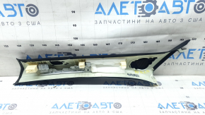 Накладка передней стойки правая Audi Q7 16-26 Bose черная, царапины