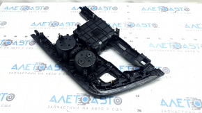 Ornamente consolă centrală Audi Q7 16-19, negru lucios, cu suporturi de pahare, lustruibilă, suporturi de pahare crăpate, denivelări