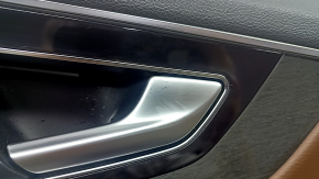 Panou ușă dreapta față pentru Audi Q7 16-19, negru, inserție piele maro, ornamente lemn negru lucios și închis la culoare, BOSE, cotieră piele maro cu mâner, zgârieturi, îndoitură