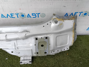 Задняя панель Volvo XC90 16-26 отпилена, белая