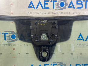 Лобовое стекло Audi A4 B9 17-25 под камеру и датчик дождя, песок, сломано крепление
