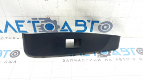 Накладка управления стеклоподъемником задняя левая Toyota Camry v70 18-20 черная, царапины
