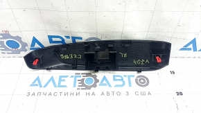 Накладка управления стеклоподъемником задняя левая Toyota Camry v70 18-20 черная, царапины