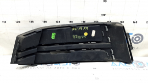 Решетка переднего бампера правая Audi A4 B9 17-17 s-line, без радара, светлый хром, мелкие сколы
